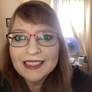 Meet your Posher, Jackie